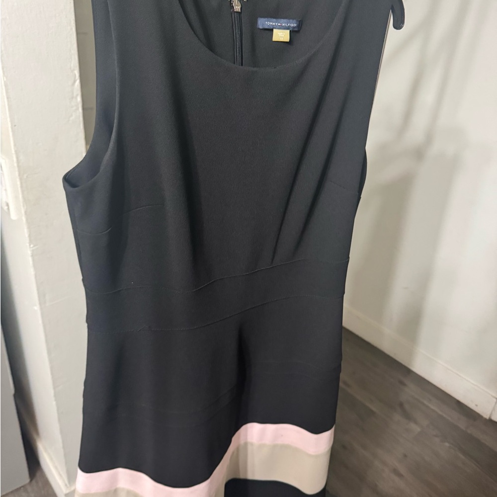 BRAND NEW! Tommy Hilfiger Black Pink Nude Striped A-line Swing Dress - size 12